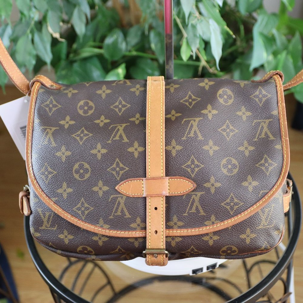 Vintage LV Monogram Saumur 30